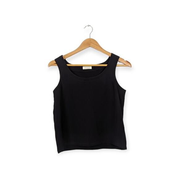 allie coosh Tops - Allie Coosh Black Scoop Neck Boxy Tank Top